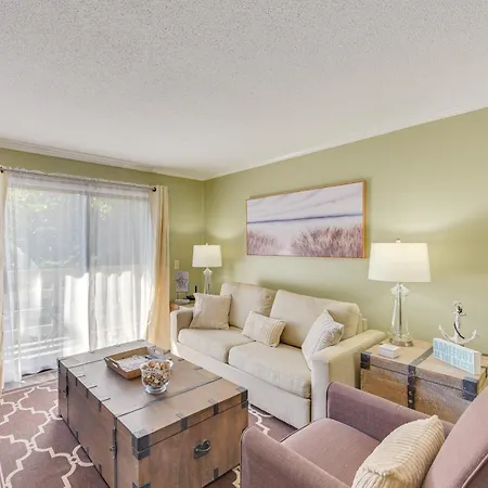 Hilton Head Island Condo With Pool About 1 Mi To Beach!